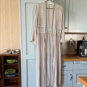 Rebellion Textured Cover-Up Size M